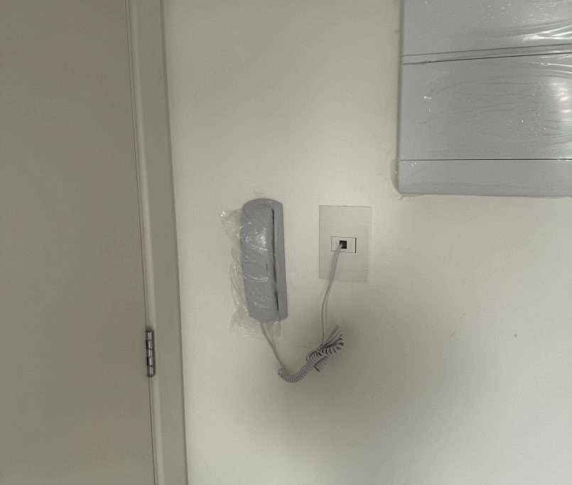 Instalação dos interfones. 