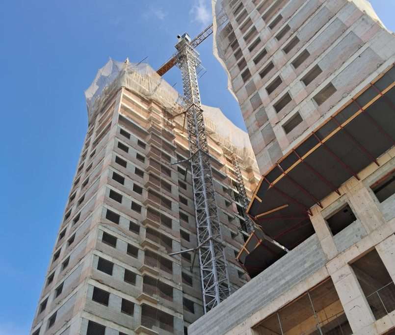 Torre 1: Atividades: Execução da estrutura no 19º pavimento. Torre 2 : Atividades: Estrutura sendo executada no 15º pavimento - 08-2025