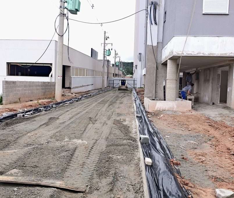 Finalização das guias e proteção + preparação da rua para recebimento do asfalto - 02-2026