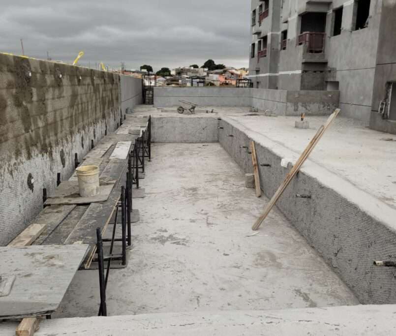 Emboço da piscina - 04-2026
